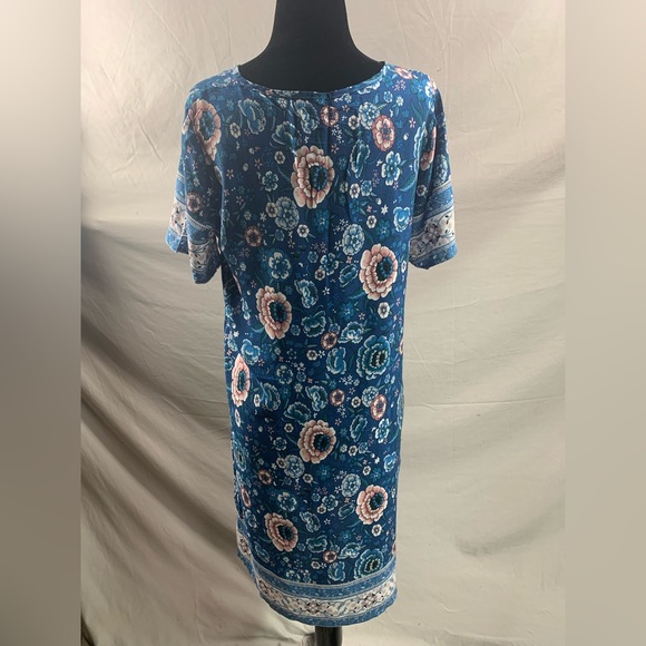 Rose Floral Print Dress - Picture 9 of 10